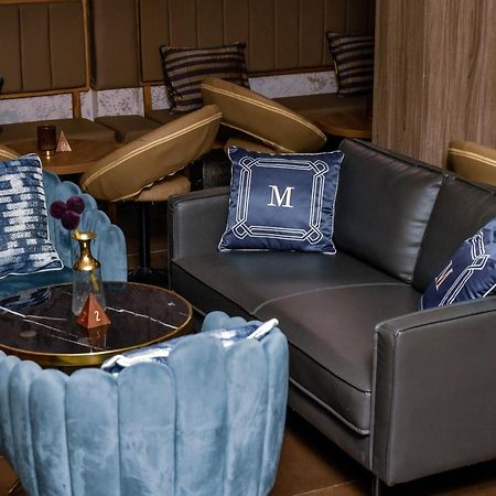 Hotel M'Rode Ломе Экстерьер фото