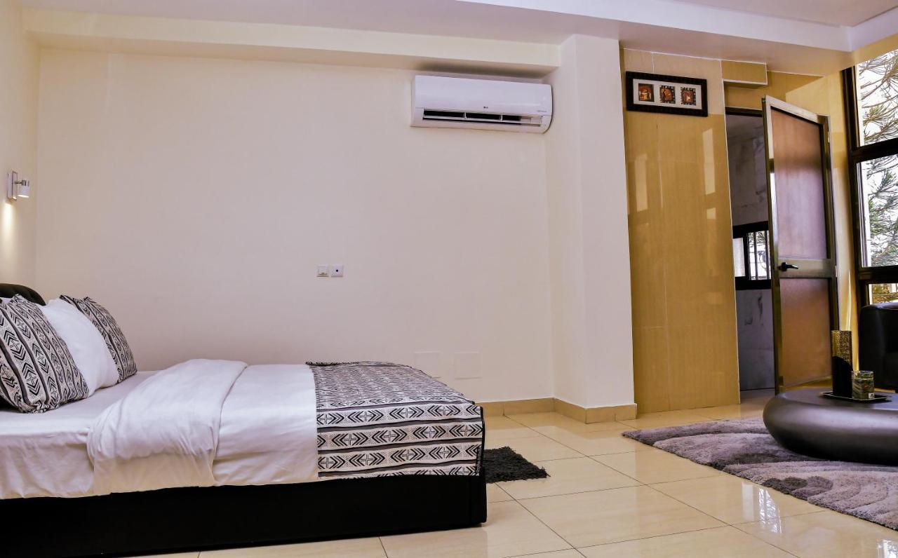 Hotel M'Rode Ломе Экстерьер фото