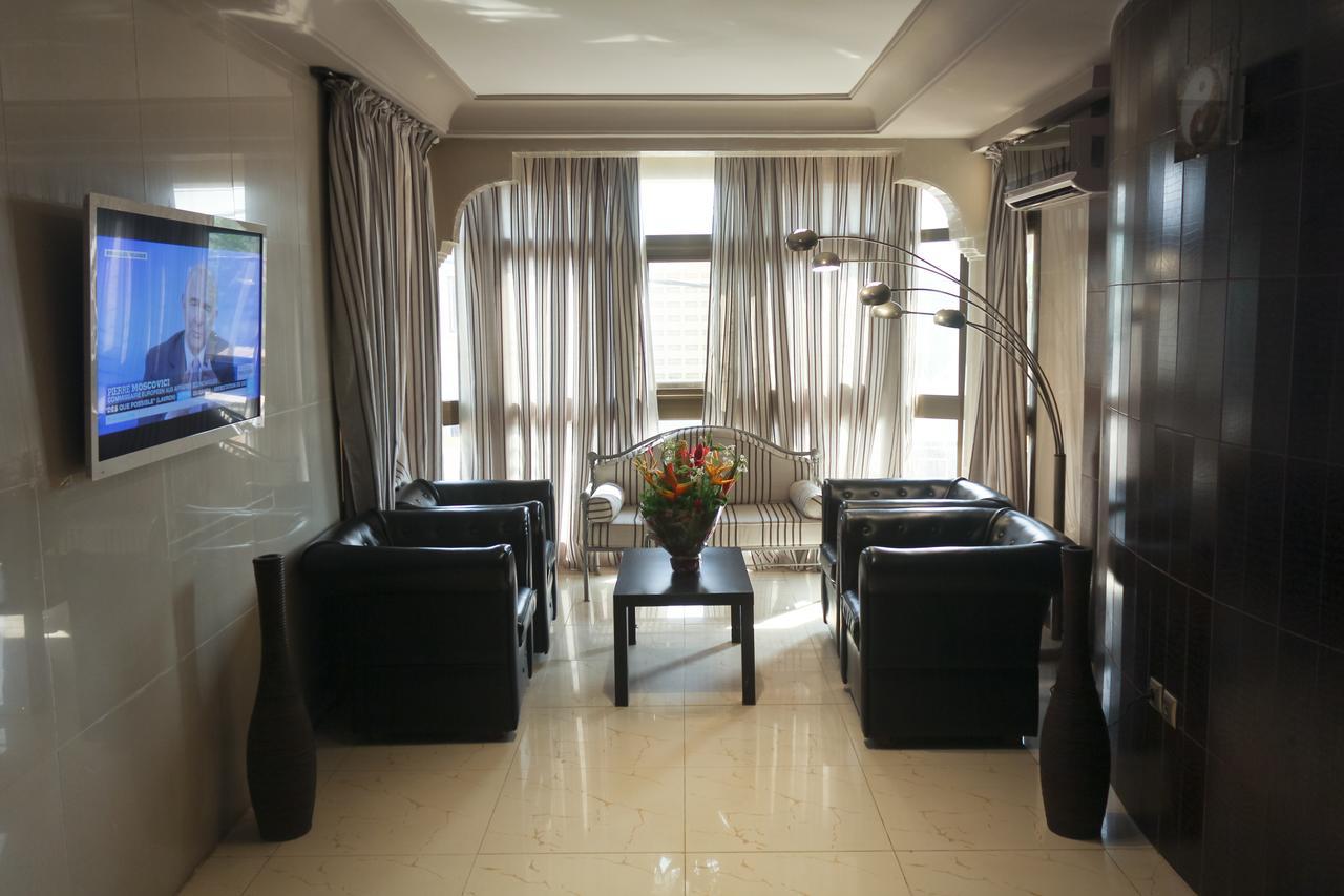 Hotel M'Rode Ломе Экстерьер фото